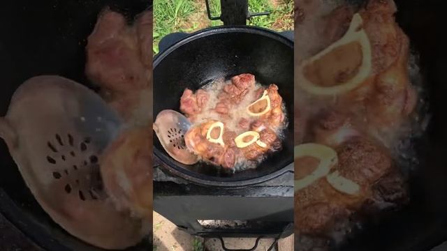 Казан Кебаб на ПРИРОДЕ! Кто-то уже плачет , это просто и вкусно! ВАУ! смотреть онлайн