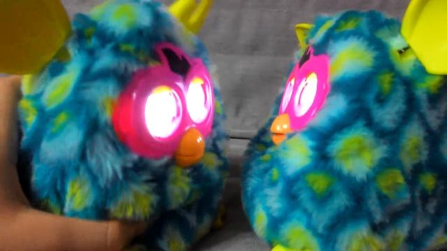 2 Furby Boom разговор смотреть онлайн