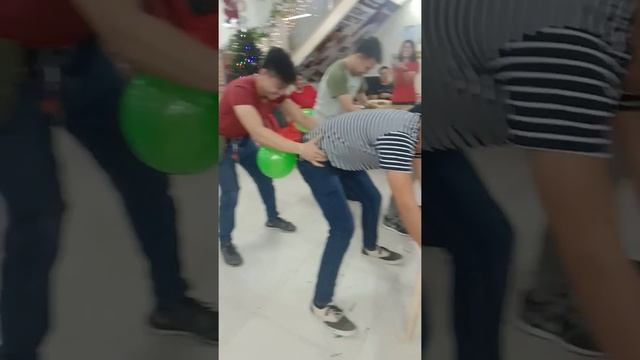 Christmas party game 2019 смотреть онлайн