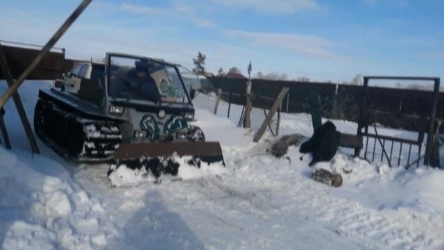 НУЖЕН ВАШ СОВЕТ! Сделал лопату для чистки снега на самодельный вездеход смотреть онлайн