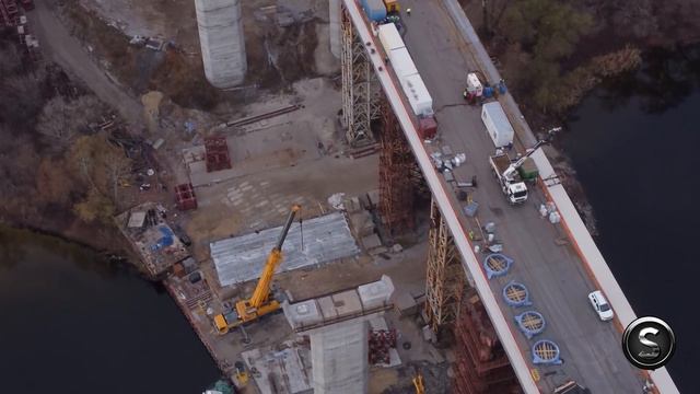 ЗАПОРОЖСКИЙ ВАНТОВЫЙ МОСТ. Процесс натяжки вант. Обзор со стороны о. Хортица до ПИЛОНОВ смотреть онлайн