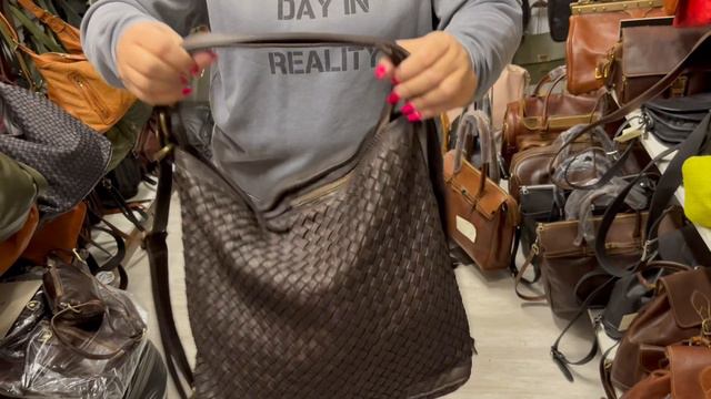 Сумки. Кожа винтаж. Италия. смотреть онлайн