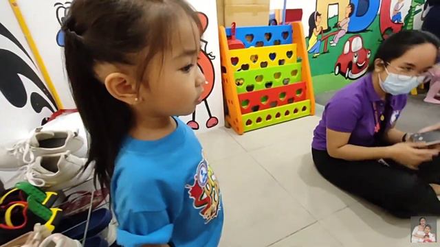 Baby Bat goes to Playschool | First Day of Learning | Toddler Life смотреть онлайн