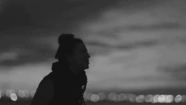 Amy Lee - (Vox Evanscence ) – Baby Did a Bad, Bad Thing (Chris Isaak Cover) (2015) смотреть онлайн