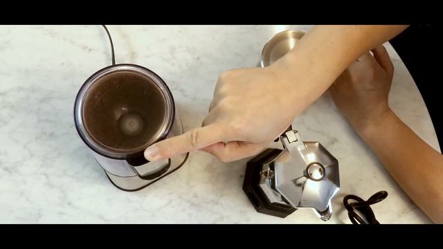 【life/coffee】 定番、ビアレッティのマキネッタに家電バージョンがありました。 Bialetti Brikka Elettrika モカエキスプレス
