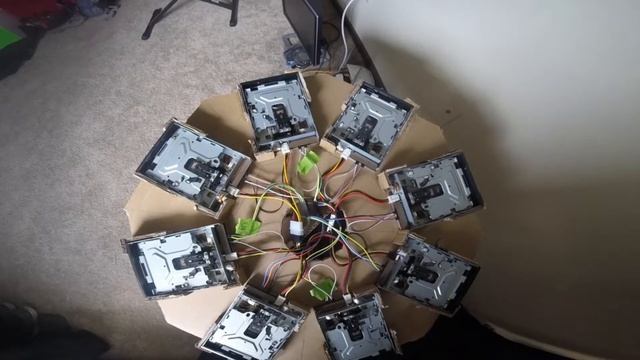 Ewan Dobson - [Floppy] Disk Read Error смотреть онлайн