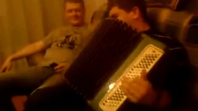 Preparty: Алеша жарит на баяне смотреть онлайн