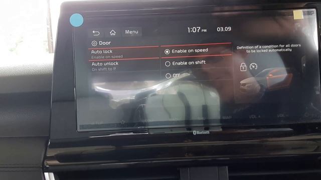 Kia Seltos Infotainment Screen Explained || 2020 Kia Seltos HTX IVT variant || Motor Hub смотреть онлайн