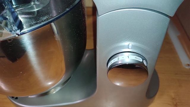 Kenwood KMX750. Тесто для хлеба. смотреть онлайн