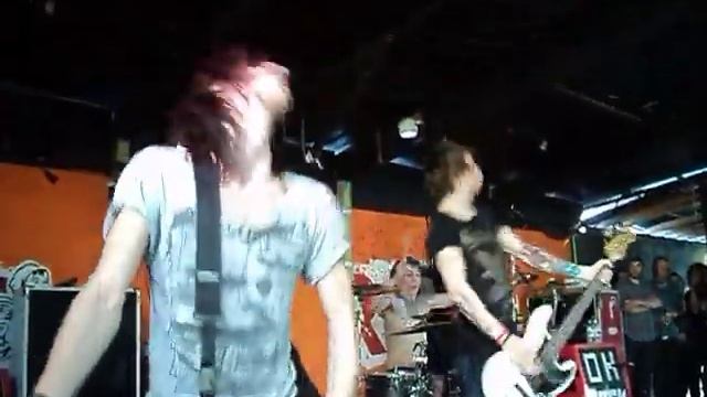 Asking Alexandria - Welcome + Closure LIVE at Red 7 in Austin, Texas @ SXSW 2011 смотреть онлайн