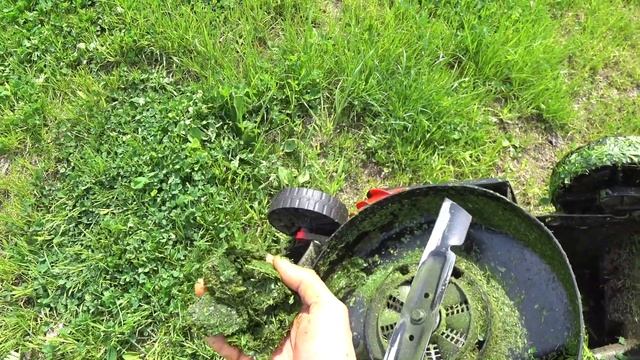 Заточка ножа газонокосилки болгаркой! СУПЕР! смотреть онлайн