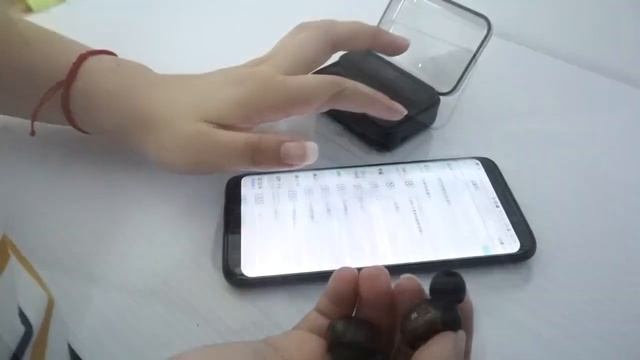 Беспроводные наушники S590 TWS смотреть онлайн