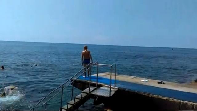The pier in the harbour of Paphos and in the water park of Limassol смотреть онлайн