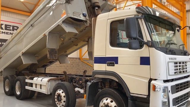 New In Stocklist For Sale: VOLVO FM 8X4 ALUMINIUM INSULATED TIPPER - 2009 - PN09 CEO смотреть онлайн