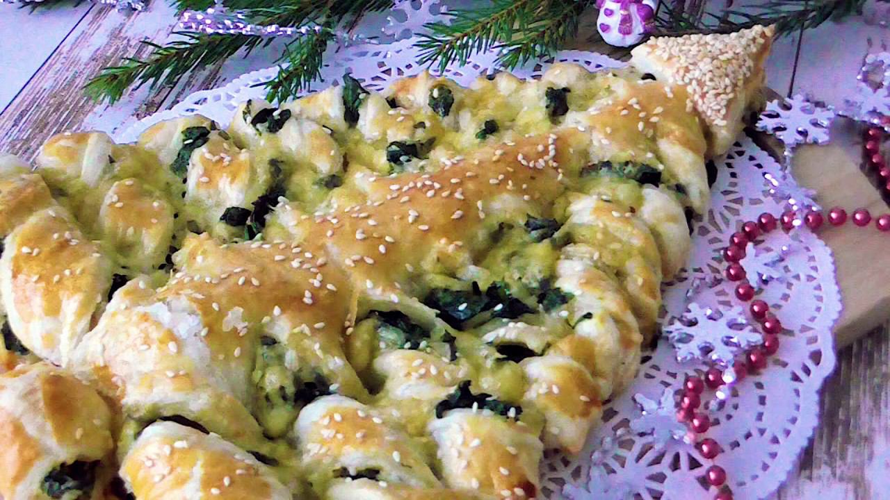 СЛОЕНЫЙ ПИРОГ СО ШПИНАТОМ И СЫРОМ *ЁЛОЧКА*! смотреть онлайн