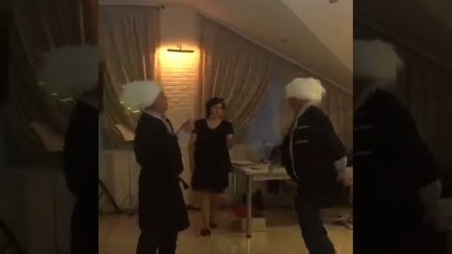 Армяне на юбилее. Костюмированное поздравление юбиляра смотреть онлайн