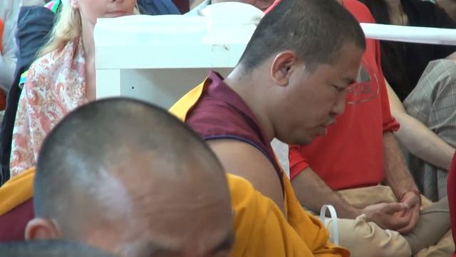 В Москве провели ритуал разрушения песочной мандалы Ямантаки