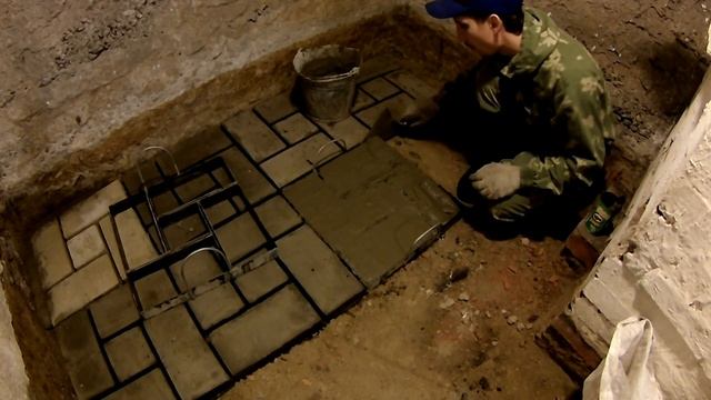 Тротуарная плитка своими руками. Paving slabs with their hands. смотреть онлайн