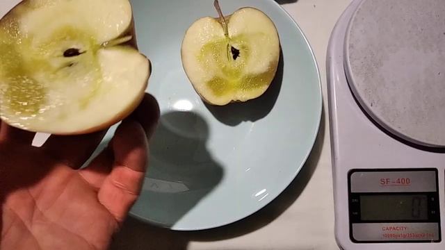 Яблука Глостер. Дегустація. смотреть онлайн