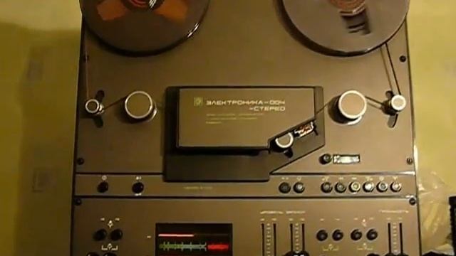 Electronika 004.Reel-to-reel russian tape deck. Катушечный магнитофон-приставка Электроника 004. смотреть онлайн