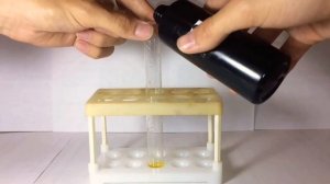 Реакция Йодида Калия, Перекиси Водорода и Серной Кислоты. Выпадение Йода. Реакция KI с H2O2 и H2SO4