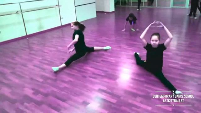 Contemporary dance tricks #astcityballet 01.02.2021. #adylerkinbaevballet смотреть онлайн