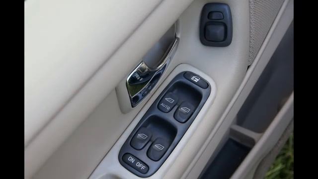 2000 Volvo V70 XC Cross Country AWD Station Wagon смотреть онлайн