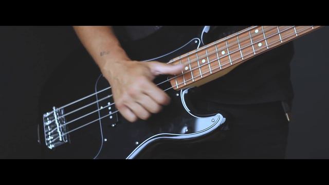 Amazing Slap Tone with Fender Precision Bass смотреть онлайн