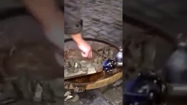 Очистка канализации от строительного мусора. смотреть онлайн