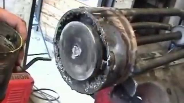 YouTube - Pumps - EMAS hydraulic ram - part 1.flv смотреть онлайн