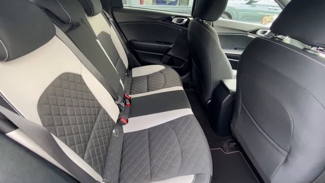 2019(19) Kia Cee'd 1.0 T-GDi (118bhp) GT-Line ISG 5-Door Hatch смотреть онлайн