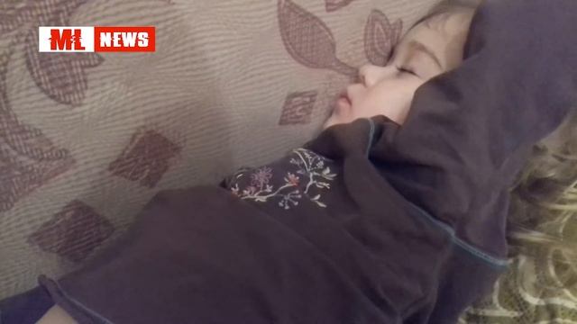 Попытка разбудить ребенка в садик чуть не обернулась разбитым телефоном смотреть онлайн