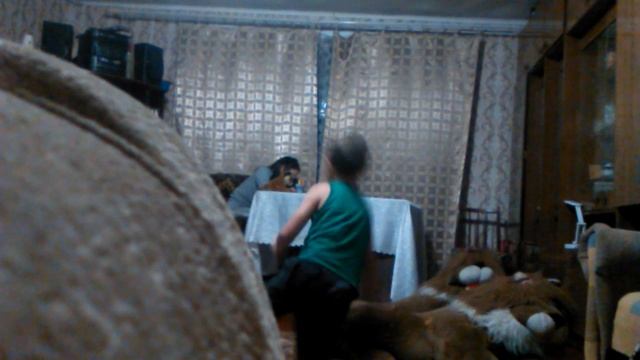 Поставил на Лизу скрытую камеру она в конце меня спалила смотреть онлайн