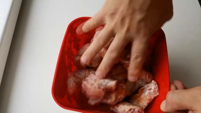КУРИНЫЕ КРЫЛЫШКИ В КЛЯРЕ. смотреть онлайн