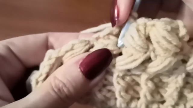 Шапка крючком, колоски пышными столбиками. Видео для начинающих. смотреть онлайн