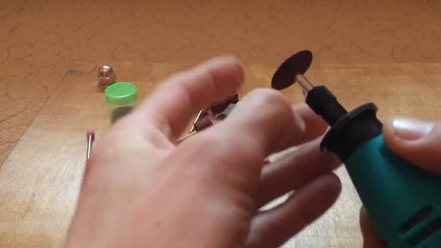 Гравёр MEKKAN  MK82702 (краткий обзор)