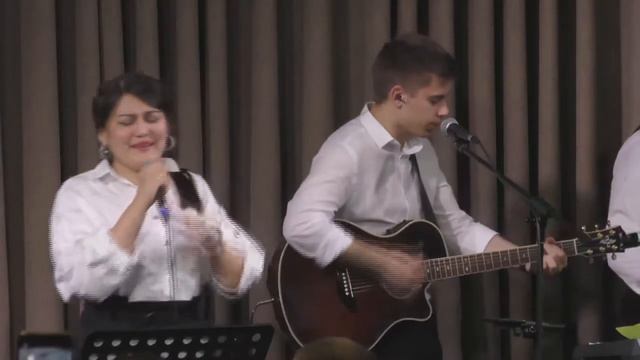 Стою в присутствии Твоём - Прославление. Церковь "Неемия" г.Омск смотреть онлайн