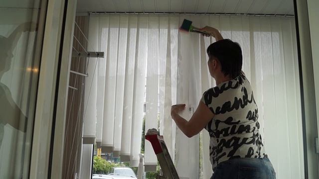 Как помыть жалюзи не снимая от пыли и грязи