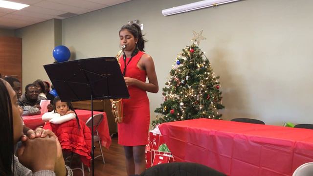 Feliz Navidad (Christmas Song) ... Shaunika Suriya on alto saxophone, UCCC, December 2016, Burnaby смотреть онлайн