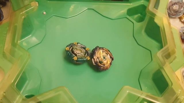 Mirage Fafnir VS Cursed Satan / Free VS Sisco (Beyblade Burst Superking Türkçe) смотреть онлайн
