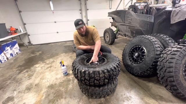 Finally mounting Sedona Ridge Saw tires and Sano wheels! Part 5 смотреть онлайн