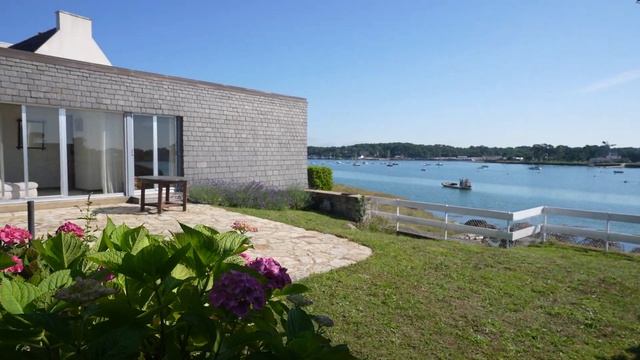 Perspective - Maison d’architecte de plain-pied vue mer à la Trinité-sur-Mer смотреть онлайн