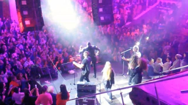 Дискотека 90x. В цирке г.Тула. смотреть онлайн