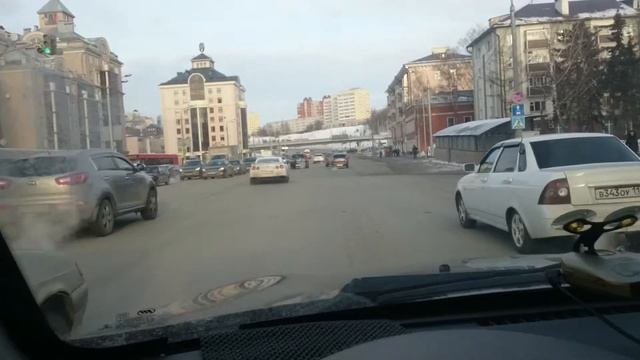 Nissan GTR на улицах Казани смотреть онлайн