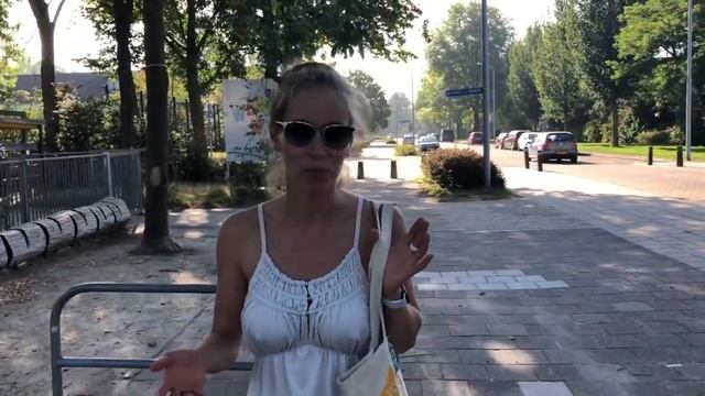 Расхламление: от чего бы еще избавиться? Экскурсия на голландскую барахолку. смотреть онлайн