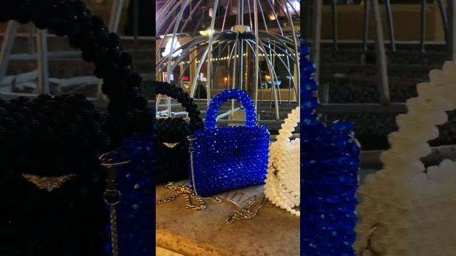 Ручная работа#красотасвоимируками#аксессуары#дополнение#ручнаяработаназаказ#сумкаизбусин смотреть онлайн