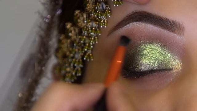 Kashee's Eye Makeup Tutorial l Kashee's Makeup Castle смотреть онлайн