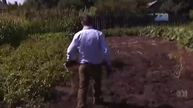 Ukrainian villagers recall horror following shooting down of MH17 смотреть онлайн