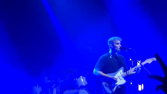 Sam Fender Dead Boys Victoria Warehouse Manchester Night 2 смотреть онлайн