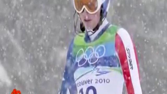 Lindsey Vonn Skies Out of Olympic 6 Slalom смотреть онлайн